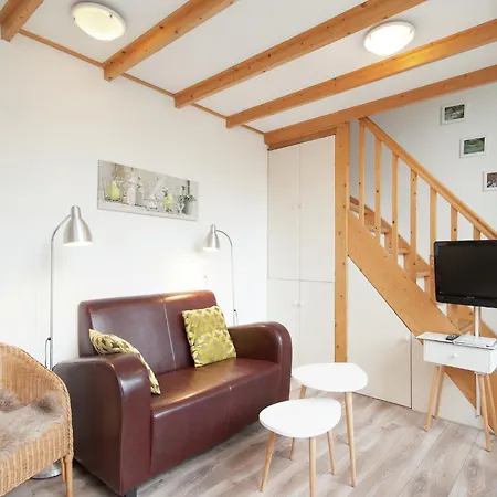 Апартаменты Apartment In Bergen Aan Zee Near The Beach *